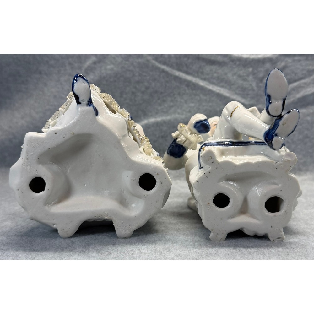Vintage Blue and White Porcelain Victorian Couple Figurines Gold Gilt Set of 2 - Picture 15 of 16